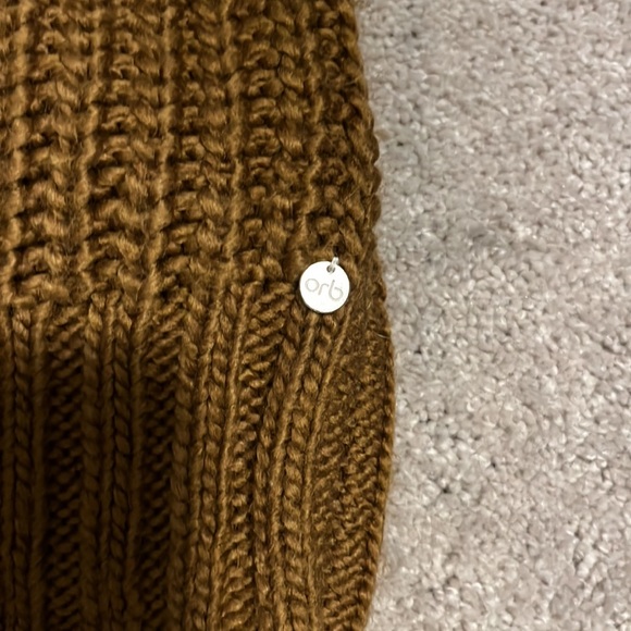 Women’s Orb Arcrylic Brown Cozy Sweater - Picture 3 of 5